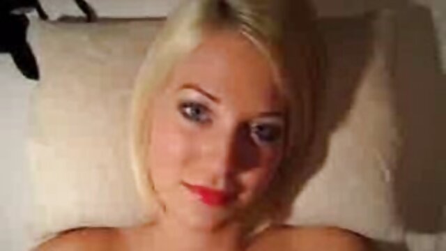 Sammy Grand folla una enorme polla anal con españolas negra mientras su papá mira