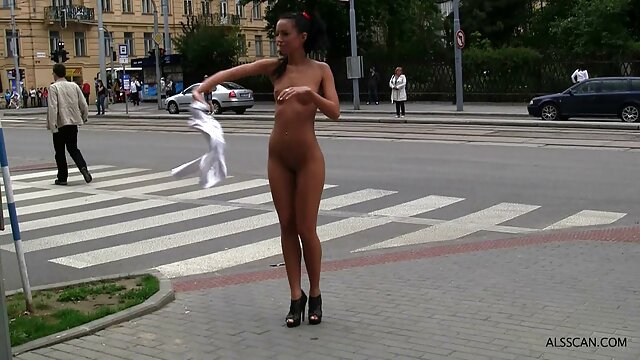 Video-B llora anal