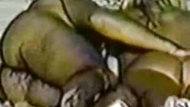 Ninfomana y Maria de brunoymariase videosxxxanal montan este trio vicioso