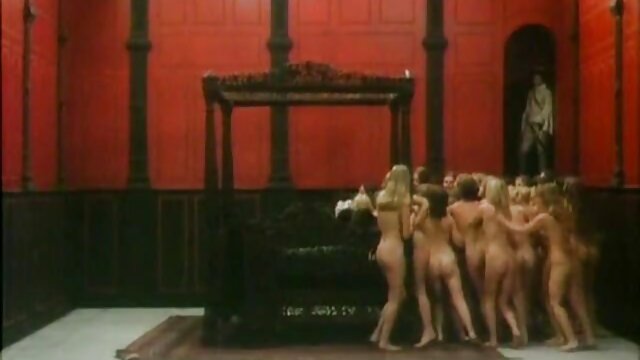 Belleza europea follada videos de sexo por el ano a cuatro patas